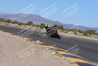 media/Oct-01-2023-SoCal Trackdays (Sun) [[4c570cc352]]/Turn 7 Inside (11am)/